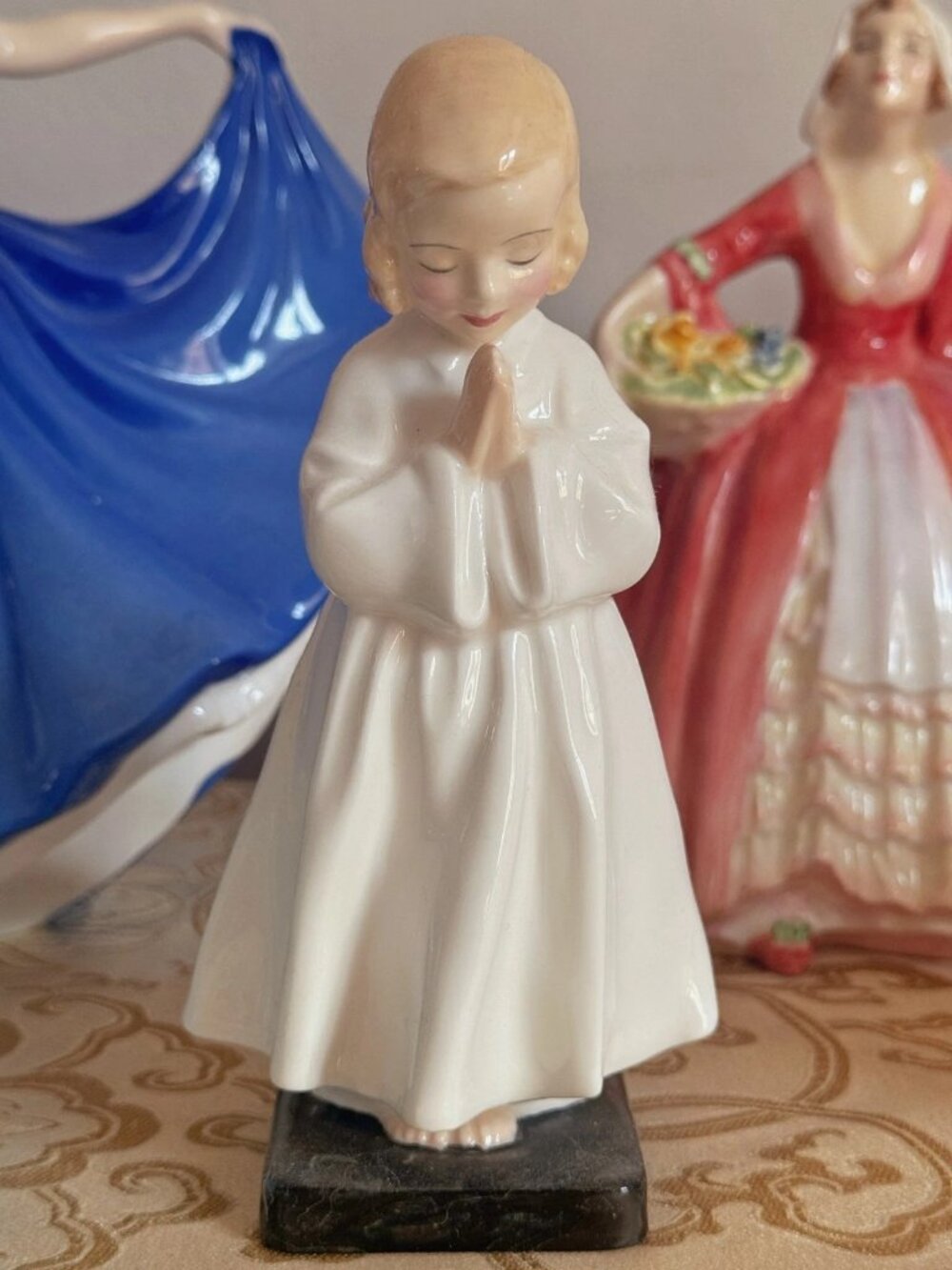 Royal Doulton Bedtime HN1978 Figurine